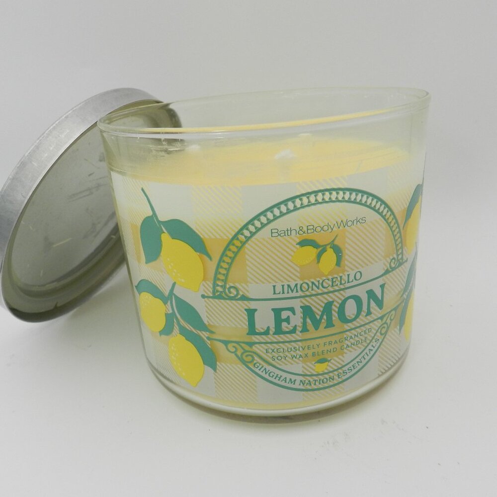 Share Bath & Body Works White Barn 3-Wick Candle 14.5 oz Lemon
